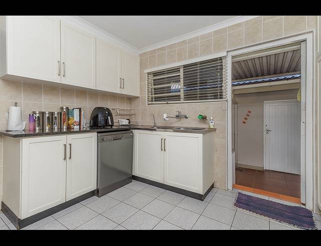 4 BEDROOM SIMPLEX FOR SALE IN WESTVILLE